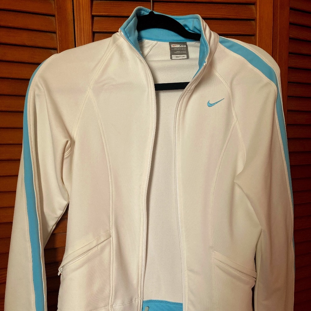 Women's Dri-Fit Nike Jacket - Size XS